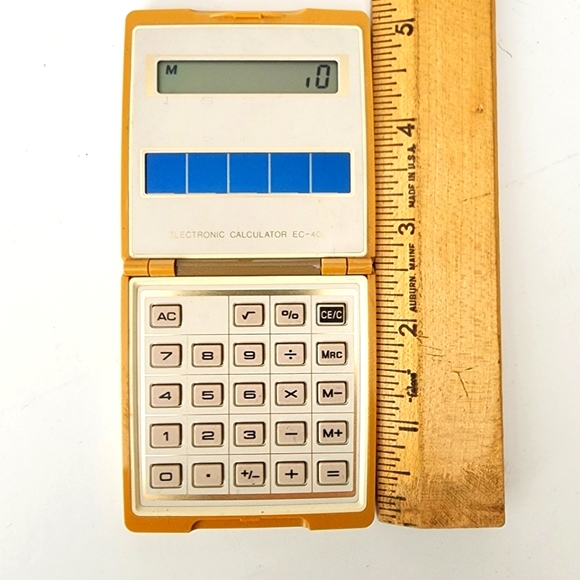 Vintage Radio Shack Electronic Calculator EC-404 - Picture 9 of 9